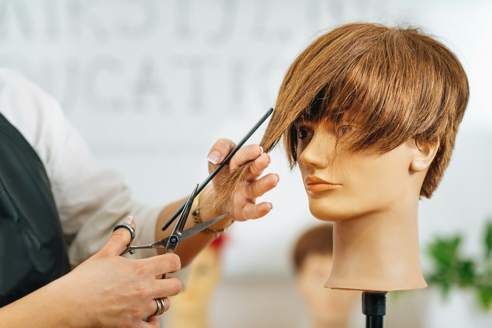 Advanced hair cutting course